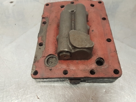 Case 885, 995, 695, 785, 595  Hydraulic Valve, Cover 83190c92, 83190c91 - Valve hydraulique pour Tracteur agricole: photos 4 Case 885, 995, 695, 785, 595  Hydraulic Valve, Cover 83190c92, 83190c91 - Valve hydraulique pour Tracteur agricole: photos 4