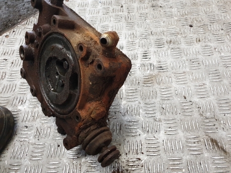 Case International 85, 95 Ser Hydraulic Pump Valve  84573150, 93835c91, 66513c92 - Valve hydraulique pour Tracteur agricole: photos 5 Case International 85, 95 Ser Hydraulic Pump Valve  84573150, 93835c91, 66513c92 - Valve hydraulique pour Tracteur agricole: photos 5