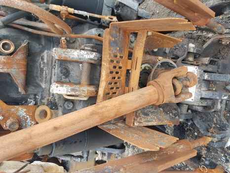 Case Maxxum 130 Rear, Front Axle, Engine, Transmission, Pto, Hydraulic Nut - Pièces de frein pour Tracteur agricole: photos 5 Case Maxxum 130 Rear, Front Axle, Engine, Transmission, Pto, Hydraulic Nut - Pièces de frein pour Tracteur agricole: photos 5