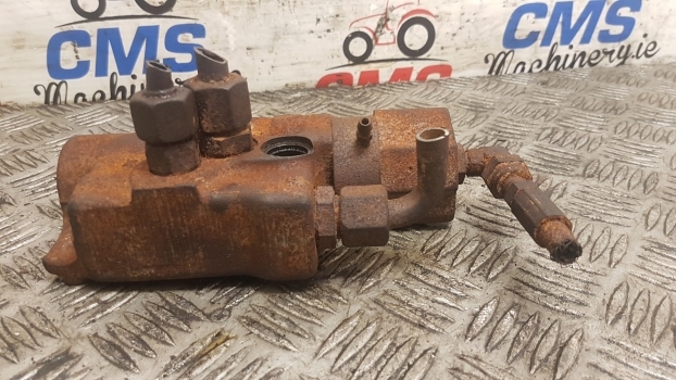 Case Mxc, Maxxum Mx Series Mx110, Mx100, Mx120 Maxxum Hydraulic Valve Body - Valve hydraulique pour Tracteur agricole: photos 4 Case Mxc, Maxxum Mx Series Mx110, Mx100, Mx120 Maxxum Hydraulic Valve Body - Valve hydraulique pour Tracteur agricole: photos 4