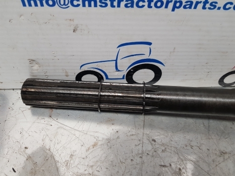 Case New Holland T6, T6000, Maxxum T6070 Front Axle Drive Shaft Lhs 84194811 - Demi arbre pour Tracteur agricole: photos 4 Case New Holland T6, T6000, Maxxum T6070 Front Axle Drive Shaft Lhs 84194811 - Demi arbre pour Tracteur agricole: photos 4