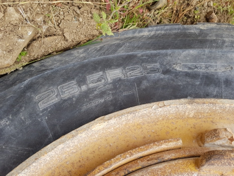 Caterpillar 966 G Ii Complete Wheel Rim Complete Tyre 26.5 R25 127-4782 - Roue complète pour Machine agricole: photos 2 Caterpillar 966 G Ii Complete Wheel Rim Complete Tyre 26.5 R25 127-4782 - Roue complète pour Machine agricole: photos 2