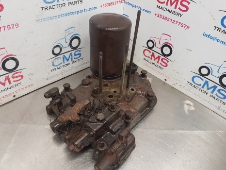 Claas Ares 836, 815, 816, 826, Distribuitor Cover 6005031273 - Hydraulique pour Tracteur agricole: photos 2 Claas Ares 836, 815, 816, 826, Distribuitor Cover 6005031273 - Hydraulique pour Tracteur agricole: photos 2
