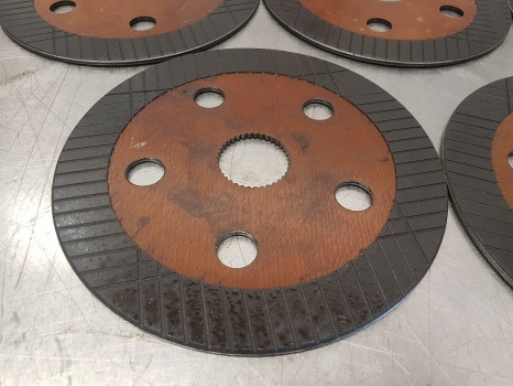 Claas Axos 340, 310 Cx, Cergos, Ceres, Ergos, Celtis Brake Disc Kit 7700055126 - Disques de frein: photos 3 Claas Axos 340, 310 Cx, Cergos, Ceres, Ergos, Celtis Brake Disc Kit 7700055126 - Disques de frein: photos 3