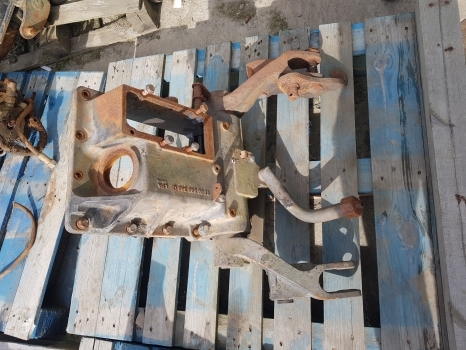 Claas Axos 340 Cx Hydraulic Lift Cover Cross Shaft Arm 7700098348, 0010987810 - Hydraulique pour Tracteur agricole: photos 1 Claas Axos 340 Cx Hydraulic Lift Cover Cross Shaft Arm 7700098348, 0010987810 - Hydraulique pour Tracteur agricole: photos 1