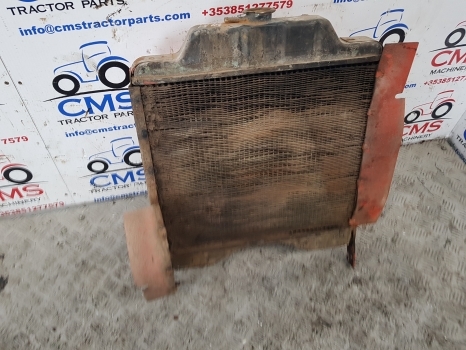 David Brown Case 1390, 1290, 1294 Cooling Radiator,cowl K300103, K262827 - Radiateur pour Tracteur agricole: photos 4 David Brown Case 1390, 1290, 1294 Cooling Radiator,cowl K300103, K262827 - Radiateur pour Tracteur agricole: photos 4