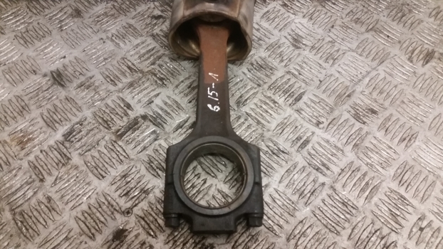 Deutz Agrotron 6.15 Engine Piston And Connecting Rod 04800307, 04800286 - Pistons/ Anneaux/ Manchons pour Tracteur agricole: photos 2 Deutz Agrotron 6.15 Engine Piston And Connecting Rod 04800307, 04800286 - Pistons/ Anneaux/ Manchons pour Tracteur agricole: photos 2