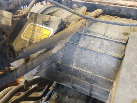Deutz Agrotron M620, M610,ttv610, Air Filter Housing 0.013.9314.4, 0.016.8272.4 - Système d'admission d'air: photos 3 Deutz Agrotron M620, M610,ttv610, Air Filter Housing 0.013.9314.4, 0.016.8272.4 - Système d'admission d'air: photos 3