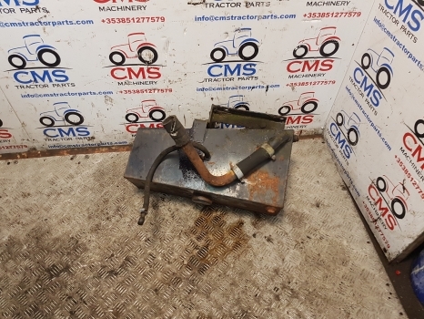 Deutz Dxbis110, 120, 85, 90, Dxab, Hydraulic Tank 04308278, 04338077 - Réservoir hydraulique pour Tracteur agricole: photos 1 Deutz Dxbis110, 120, 85, 90, Dxab, Hydraulic Tank 04308278, 04338077 - Réservoir hydraulique pour Tracteur agricole: photos 1