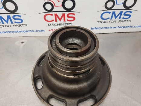 Fendt 724 S4, 716, 718, 720, 722 Rear Axle Bearing Support 743450010030 - Essieu arrière: photos 3 Fendt 724 S4, 716, 718, 720, 722 Rear Axle Bearing Support 743450010030 - Essieu arrière: photos 3