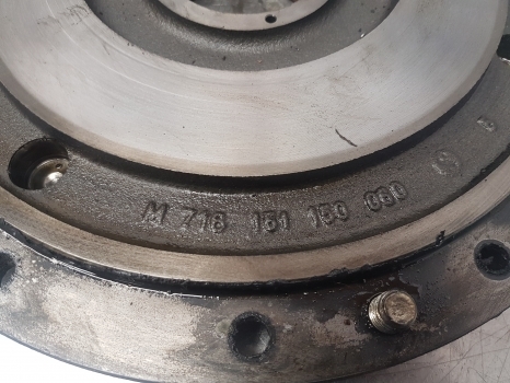 Fendt 818, 711, 712, 714, 716, 820, Brake Cover Original, 716151150060 - Pièces de frein pour Tracteur agricole: photos 5 Fendt 818, 711, 712, 714, 716, 820, Brake Cover Original, 716151150060 - Pièces de frein pour Tracteur agricole: photos 5
