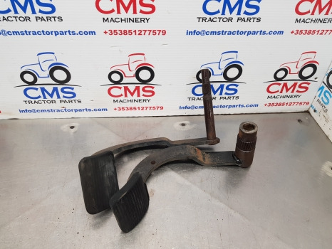 Fiat 140-90, 90-90, 115-90, Brake Pedals Pair 5110643, 5110653 - Pièces de frein pour Machine agricole: photos 1 Fiat 140-90, 90-90, 115-90, Brake Pedals Pair 5110643, 5110653 - Pièces de frein pour Machine agricole: photos 1