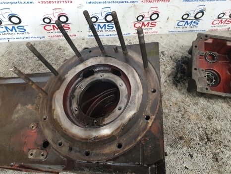 Fiat 90-90, 100-90, 110-90 Rear Axle Center Housing 5127408 - Essieu arrière pour Tracteur agricole: photos 4 Fiat 90-90, 100-90, 110-90 Rear Axle Center Housing 5127408 - Essieu arrière pour Tracteur agricole: photos 4