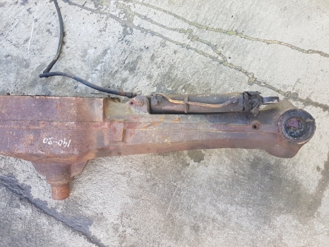 Fiat 90, F Series F120, F140, F130, 140-90 Front Axle Housing 5136886, 5162611 - Essieu avant pour Tracteur agricole: photos 3 Fiat 90, F Series F120, F140, F130, 140-90 Front Axle Housing 5136886, 5162611 - Essieu avant pour Tracteur agricole: photos 3