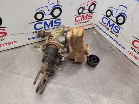 Fiat F Series F120, F130, F140 Brake Master Cylinder 5145630, 5145631, 82003369 - Cylindre de frein pour Machine agricole: photos 2 Fiat F Series F120, F130, F140 Brake Master Cylinder 5145630, 5145631, 82003369 - Cylindre de frein pour Machine agricole: photos 2
