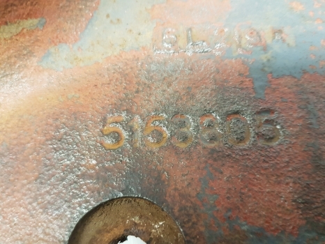 Fiat Ford 60, M, F, 8360 Front Axle Differential Cover Support 5154035, 5153805 - Différentiel pour Tracteur agricole: photos 3 Fiat Ford 60, M, F, 8360 Front Axle Differential Cover Support 5154035, 5153805 - Différentiel pour Tracteur agricole: photos 3