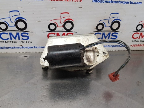 Ford 10, 600, Tw Ser 6610 Q Cab Wiper Motor D9nn17b571ab, D9nn17485ba,81815431 - Essuie-glace: photos 1 Ford 10, 600, Tw Ser 6610 Q Cab Wiper Motor D9nn17b571ab, D9nn17485ba,81815431 - Essuie-glace: photos 1