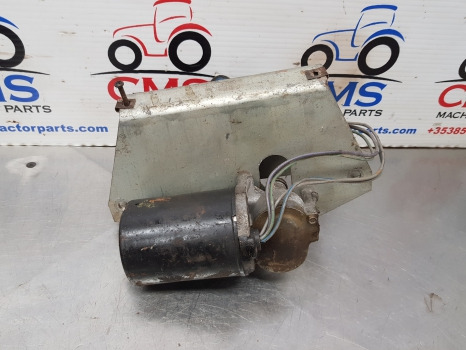 Ford 10, 600, Tw Ser 6610 Q Cab Wiper Motor D9nn17b571ab, D9nn17485ba,d5nn17504a - Essuie-glace: photos 1 Ford 10, 600, Tw Ser 6610 Q Cab Wiper Motor D9nn17b571ab, D9nn17485ba,d5nn17504a - Essuie-glace: photos 1