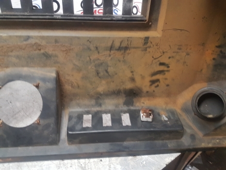 Ford 10 Series 5610, 6410, 6610, 6710 Lp Cab Interior Roof Panel E5nn94502b84aa - Cabine et intérieur pour Tracteur agricole: photos 5 Ford 10 Series 5610, 6410, 6610, 6710 Lp Cab Interior Roof Panel E5nn94502b84aa - Cabine et intérieur pour Tracteur agricole: photos 5