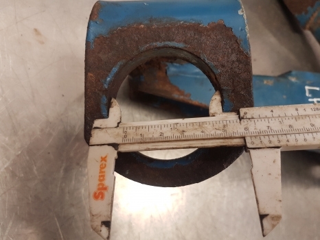 Suspension de cabine pour Tracteur agricole Ford 4600 Cab Suspension Bracket Support Lhs Rhs Kit D5nn9400234f, D5nn9400235c: photos 9