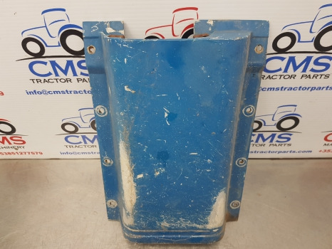 Ford 4610, 6610, 7710, 5610, 7410 Series Cab Steering Column Panel 83931786 - Cabine et intérieur: photos 3 Ford 4610, 6610, 7710, 5610, 7410 Series Cab Steering Column Panel 83931786 - Cabine et intérieur: photos 3
