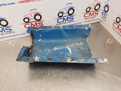 Ford 6610, 7710, 5610, 7410 Series Cab Steering Column Panel 83931786 - Cabine et intérieur pour Tracteur agricole: photos 4 Ford 6610, 7710, 5610, 7410 Series Cab Steering Column Panel 83931786 - Cabine et intérieur pour Tracteur agricole: photos 4