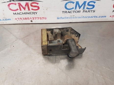 Ford 8210, 7710, 7810 Super Q Cab Latch Rhs E4nn94218n40ac, E4nn94218n26ab - Cabine et intérieur pour Tracteur agricole: photos 5 Ford 8210, 7710, 7810 Super Q Cab Latch Rhs E4nn94218n40ac, E4nn94218n26ab - Cabine et intérieur pour Tracteur agricole: photos 5