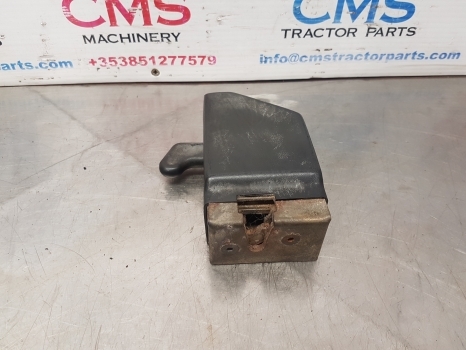 Ford 8210, 7710, 7810 Super Q Cab Latch Rhs E4nn94218n40ac, E4nn94218n26ab - Cabine et intérieur pour Tracteur agricole: photos 4 Ford 8210, 7710, 7810 Super Q Cab Latch Rhs E4nn94218n40ac, E4nn94218n26ab - Cabine et intérieur pour Tracteur agricole: photos 4