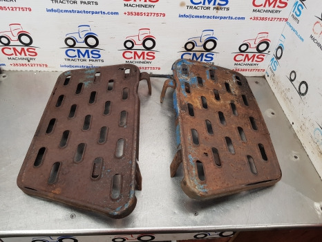Ford Dexta, Super Dexta Cab Footstep Pair 957e16472a, 957e16473b - Système d'admission d'air: photos 2 Ford Dexta, Super Dexta Cab Footstep Pair 957e16472a, 957e16473b - Système d'admission d'air: photos 2