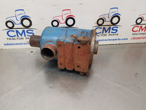 Ford Dexta, Super Dexta, Engine Air Filter Box, Oil Bath 960e18205, 957e9600a - Système d'admission d'air: photos 1 Ford Dexta, Super Dexta, Engine Air Filter Box, Oil Bath 960e18205, 957e9600a - Système d'admission d'air: photos 1