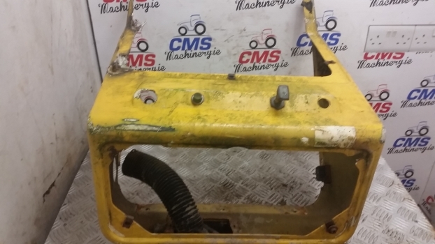 Ford Digger 555 Dashboard Plastic Panel. Check The Photos. - Panel de instrumentos pour Tractopelle: photos 2 Ford Digger 555 Dashboard Plastic Panel. Check The Photos. - Panel de instrumentos pour Tractopelle: photos 2