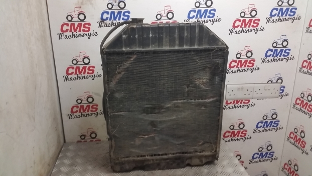 Ford Engine Water Cooling Radiator With Cowling 1 - Radiateur pour Tracteur agricole: photos 3 Ford Engine Water Cooling Radiator With Cowling 1 - Radiateur pour Tracteur agricole: photos 3