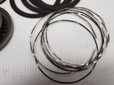 Ford New Holland 40 Series,ts,8240 Transmission Clutch Plate, Friction Disc Kit - Disque d'embrayage pour Tracteur agricole: photos 5 Ford New Holland 40 Series,ts,8240 Transmission Clutch Plate, Friction Disc Kit - Disque d'embrayage pour Tracteur agricole: photos 5