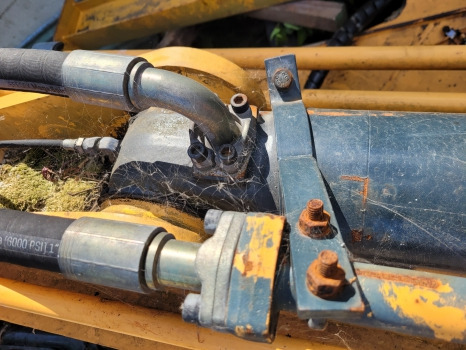 Hyundai Hx220lc Arm Ram Cylinder 31k6-50130, 31y1-45430, 31y1-28640gg - Vérin hydraulique pour Pelle: photos 2 Hyundai Hx220lc Arm Ram Cylinder 31k6-50130, 31y1-45430, 31y1-28640gg - Vérin hydraulique pour Pelle: photos 2