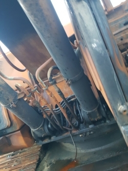 Hyundai Robex R140lc-9a Boom Lift Cylinder Ram Lhs 31q4-50111 - Vérin hydraulique pour Pelle: photos 2 Hyundai Robex R140lc-9a Boom Lift Cylinder Ram Lhs 31q4-50111 - Vérin hydraulique pour Pelle: photos 2