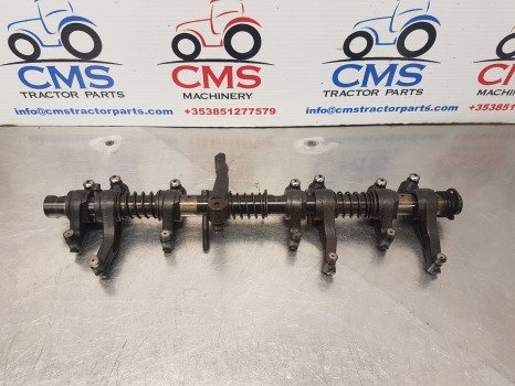 Hyundai Robex R140lc-9a, R160lc-9a, Rocker Shaft Assy Zuac-00338, Zuac-00339 - Moteur et pièces: photos 1 Hyundai Robex R140lc-9a, R160lc-9a, Rocker Shaft Assy Zuac-00338, Zuac-00339 - Moteur et pièces: photos 1