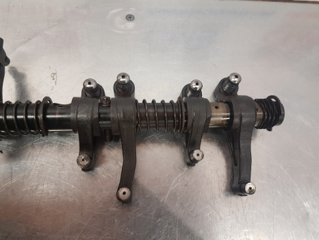 Hyundai Robex R140lc-9a, R160lc-9a, Rocker Shaft Assy Zuac-00338, Zuac-00339 - Moteur et pièces: photos 5 Hyundai Robex R140lc-9a, R160lc-9a, Rocker Shaft Assy Zuac-00338, Zuac-00339 - Moteur et pièces: photos 5