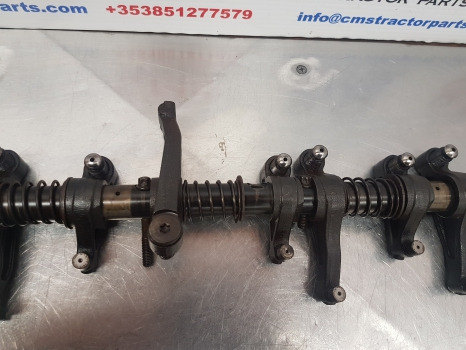 Hyundai Robex R140lc-9a, R160lc-9a, Rocker Shaft Assy Zuac-00338, Zuac-00339 - Moteur et pièces: photos 4 Hyundai Robex R140lc-9a, R160lc-9a, Rocker Shaft Assy Zuac-00338, Zuac-00339 - Moteur et pièces: photos 4