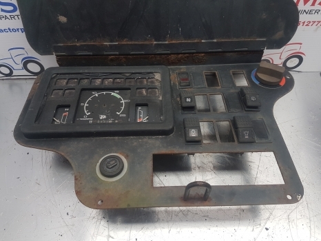 Jcb 2cx Cab Dashboard Interior Panel 142/00541 - Panel de instrumentos pour Tractopelle: photos 2 Jcb 2cx Cab Dashboard Interior Panel 142/00541 - Panel de instrumentos pour Tractopelle: photos 2