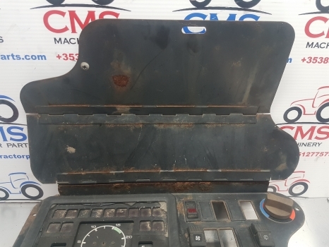 Jcb 2cx Cab Dashboard Interior Panel 142/00541 - Panel de instrumentos pour Tractopelle: photos 4 Jcb 2cx Cab Dashboard Interior Panel 142/00541 - Panel de instrumentos pour Tractopelle: photos 4