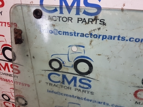 Jcb Fastrac 155-65 Rear Windows Glass, Back Glass 155-65 - Fenêtre et pièces pour Tracteur agricole: photos 5 Jcb Fastrac 155-65 Rear Windows Glass, Back Glass 155-65 - Fenêtre et pièces pour Tracteur agricole: photos 5