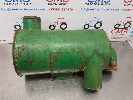 John Deere 3040, 3140, 2140, 2141, 2040s, Air Cleaner Filter Box Al31569 - Système d'admission d'air: photos 4 John Deere 3040, 3140, 2140, 2141, 2040s, Air Cleaner Filter Box Al31569 - Système d'admission d'air: photos 4