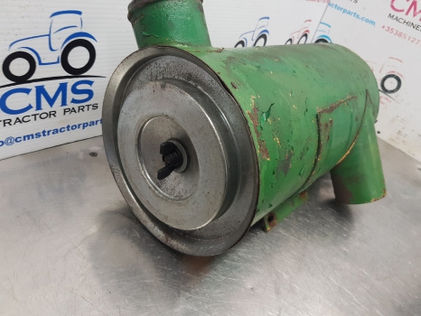 John Deere 3040, 3140, 2140, 2141, 2040s, Air Cleaner Filter Box Al31569 - Système d'admission d'air: photos 3 John Deere 3040, 3140, 2140, 2141, 2040s, Air Cleaner Filter Box Al31569 - Système d'admission d'air: photos 3