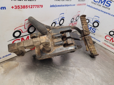 John Deere 3050, 3350, 3040 Sg2 Cab Brake Master Cylinder, Pedal Kit Al33145 - Pièces de frein pour Machine agricole: photos 3 John Deere 3050, 3350, 3040 Sg2 Cab Brake Master Cylinder, Pedal Kit Al33145 - Pièces de frein pour Machine agricole: photos 3