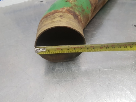 John Deere 3050, 3350, 3650, 3055, 3155, 3355, Air Intake Tube Al60762 - Système d'admission d'air: photos 3 John Deere 3050, 3350, 3650, 3055, 3155, 3355, Air Intake Tube Al60762 - Système d'admission d'air: photos 3