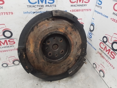 John Deere 3130, 3030, 1830, 2030, 2130 Flywheel At26482, Ar92508 - Volant moteur pour Tracteur agricole: photos 4 John Deere 3130, 3030, 1830, 2030, 2130 Flywheel At26482, Ar92508 - Volant moteur pour Tracteur agricole: photos 4