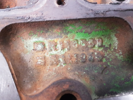 John Deere 6200, 6100, 6300, 6400 Cylinder Head Se501585, R112746615 - Culasse pour Machine agricole: photos 2 John Deere 6200, 6100, 6300, 6400 Cylinder Head Se501585, R112746615 - Culasse pour Machine agricole: photos 2