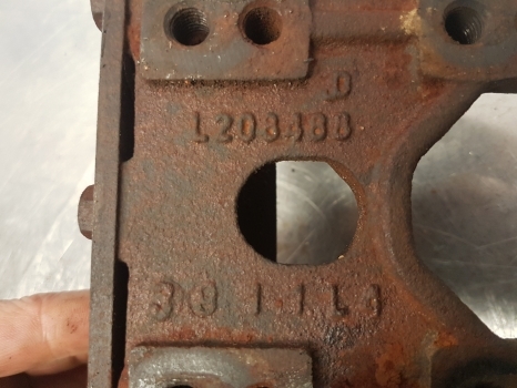 John Deere 6210r, 6190r, 6115m, 6125r Exhaust Filter Support L2008488 - Système d'échappement pour Machine agricole: photos 4 John Deere 6210r, 6190r, 6115m, 6125r Exhaust Filter Support L2008488 - Système d'échappement pour Machine agricole: photos 4