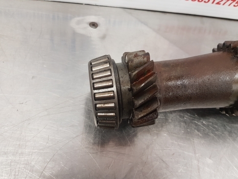 John Deere 6610, 6510, 6310, 6410transmission Drive Shaft 50km L112410 - Demi arbre pour Tracteur agricole: photos 5 John Deere 6610, 6510, 6310, 6410transmission Drive Shaft 50km L112410 - Demi arbre pour Tracteur agricole: photos 5