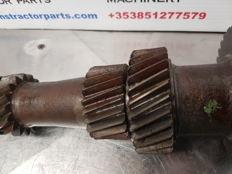 John Deere 6610, 6510, 6310, 6410transmission Drive Shaft 50km L112410 - Demi arbre pour Tracteur agricole: photos 4 John Deere 6610, 6510, 6310, 6410transmission Drive Shaft 50km L112410 - Demi arbre pour Tracteur agricole: photos 4